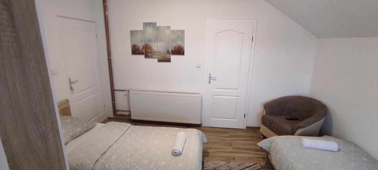 Apartman Majetic Otočac Екстериор снимка