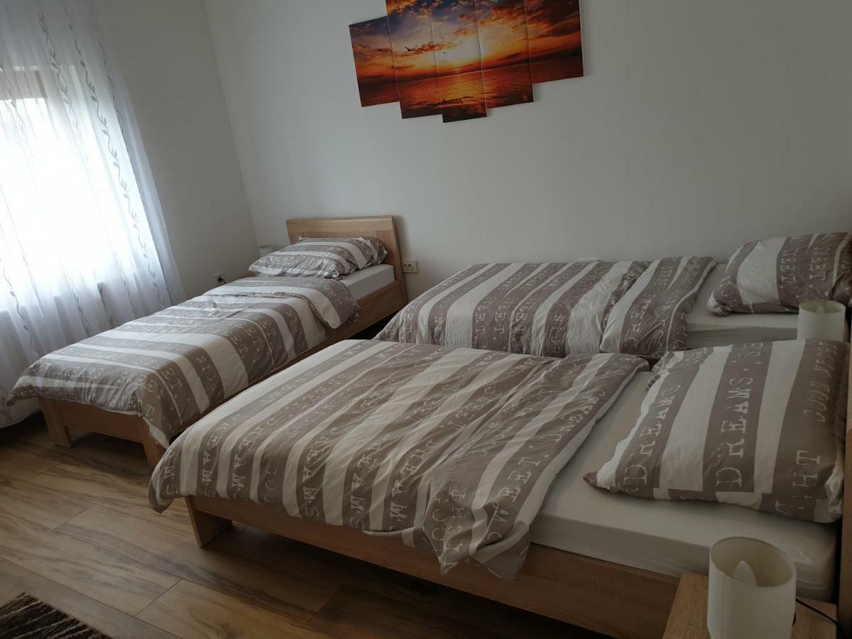 Apartman Majetic Otočac Екстериор снимка